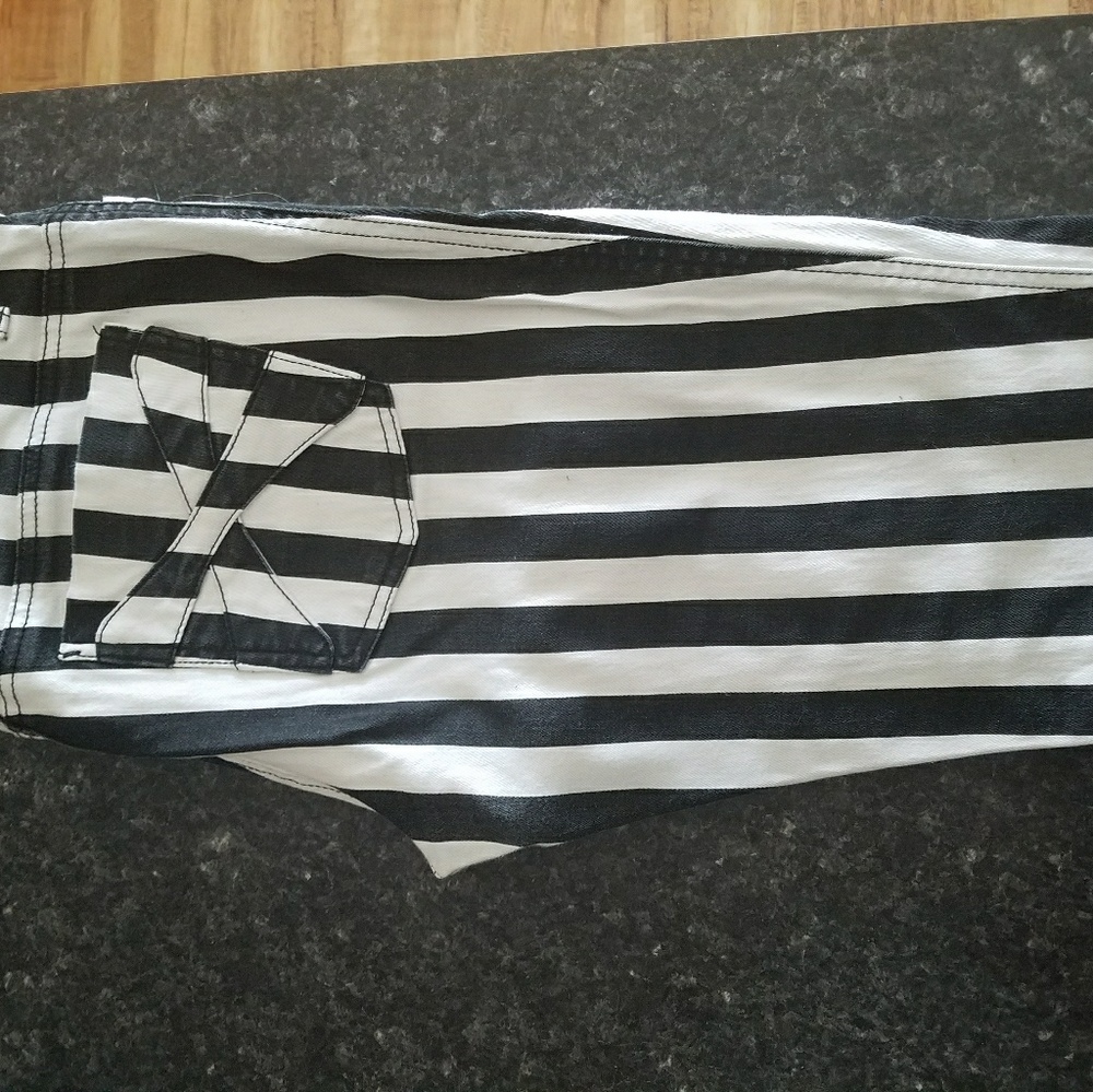 B&W Pants